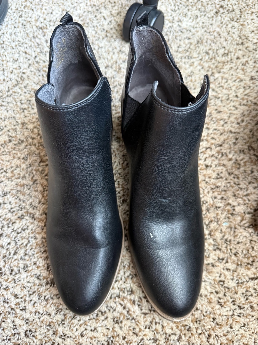 Dr. Scholl's Black Smooth Leather Chelsea Ankle Booties